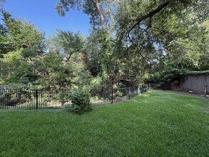 9308 Greenville Ave in Dallas, TX - Building Photo - Building Photo