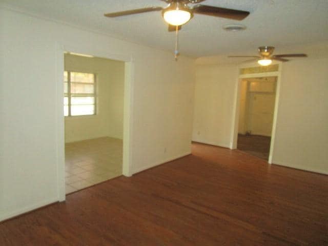 1210 McDonald Dr in Garland, TX - Building Photo - Building Photo