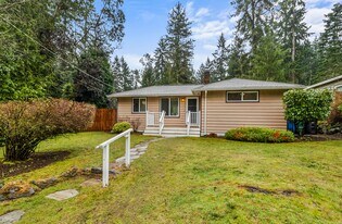 1557 NE 166th St in Shoreline, WA - Building Photo