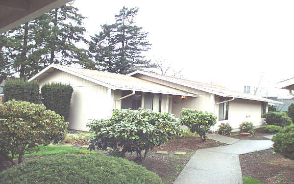 624-640 SE 146th Ave in Portland, OR - Building Photo