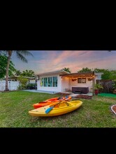 420 SE 9th Ct in Fort Lauderdale, FL - Foto de edificio - Building Photo