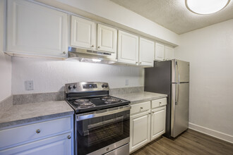 Reserve at Lakeland Apartment Homes in Lakeland, FL - Building Photo - Building Photo