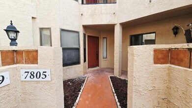 7805 Sugar Brook Ct in Orlando, FL - Building Photo - Building Photo