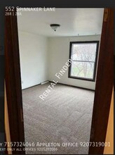 552 Spinnaker Ln in Green Bay, WI - Building Photo - Building Photo