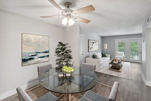 Nottingham Apartments in Hendersonville, TN - Building Photo