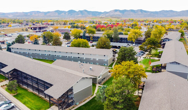 Bear Valley Village Apartments in Lakewood, CO - Building Photo - Building Photo