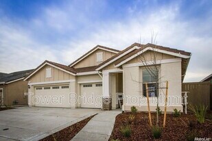 1217 Makeway St in Roseville, CA - Building Photo