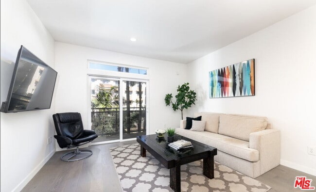 13200 Pacific Promenade in Los Angeles, CA - Building Photo - Building Photo