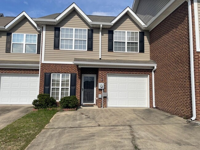 property at 2147 Kings Ct