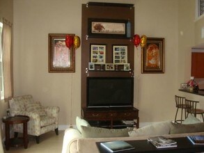 610 Clematis St-Unit -517 in West Palm Beach, FL - Building Photo - Building Photo