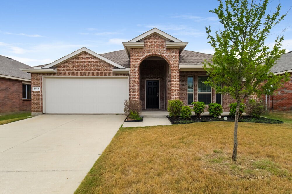1813 Cedar Wood Trail in Anna, TX - Building Photo