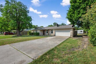 2506 Oak Ln in Georgetown, TX - Building Photo - Building Photo