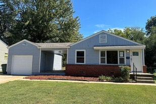 4667 N Boulder Ave in Tulsa, OK - Building Photo