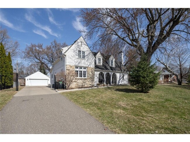 property at 2721 29th Ave NE