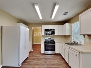 3726 Liles Ln in Humble, TX - Building Photo - Building Photo