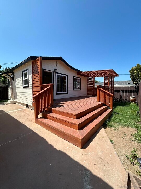 414 Park Way in Chula Vista, CA - Building Photo