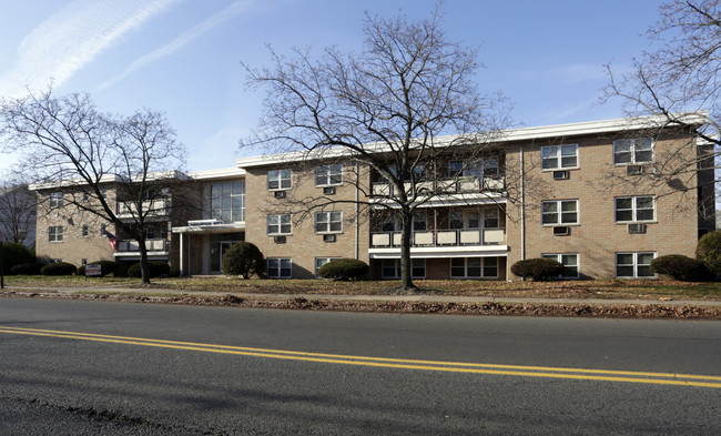 Parkchester Apartments in Plainfield, NJ - Building Photo - Building Photo