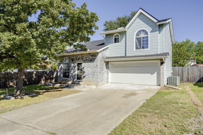 1917 Windy Park Dr in Round Rock, TX - Building Photo - Building Photo