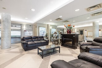 Park Ridge Place I-III in Ottawa, ON - Building Photo - Lobby