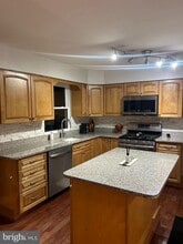 8 Delaware Dr in fieldsboro, NJ - Building Photo - Building Photo