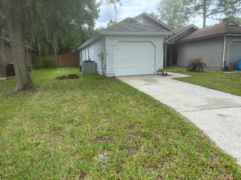 3830 Windridge Ct in Jacksonville, FL - Building Photo
