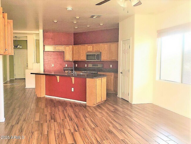 7062 W Palmaire Ave in Glendale, AZ - Building Photo - Building Photo