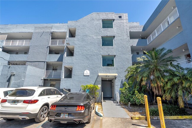 property at 9375 Fontainebleau Blvd