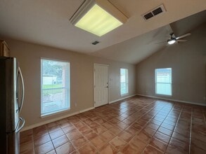 3118 Seafoam Dr in Corpus Christi, TX - Building Photo - Building Photo