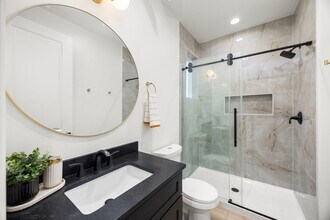 4611 Dewberry St in Houston, TX - Building Photo - Building Photo