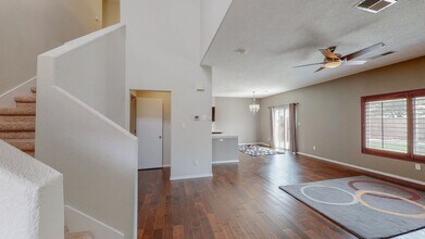 1424 Bridle Wood Rd NE in Albuquerque, NM - Building Photo - Building Photo