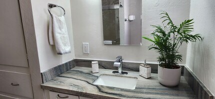 4150 Monroe Ave-Unit -4150 Monroe- 4148-1/2 in San Diego, CA - Foto de edificio - Building Photo