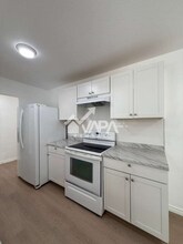 106 Meadow Hill in Converse, TX - Building Photo - Building Photo