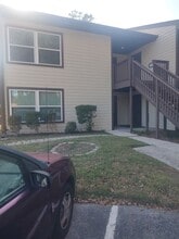 12201 Sandalwood Dr in Wildwood, FL - Building Photo - Building Photo