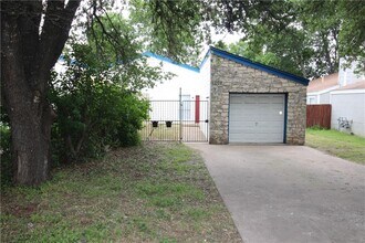 1002 King Albert St in Austin, TX - Building Photo - Building Photo