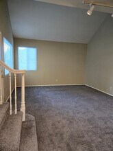 4207 W Bampton Ln in Kearns, UT - Foto de edificio - Building Photo