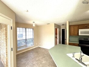 4826 Shenandoah Dr in Wichita Falls, TX - Building Photo - Building Photo