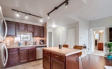 1240 India St, Unit 417 in San Diego, CA - Building Photo - Building Photo