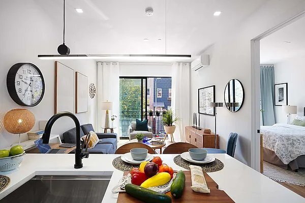 99 Conselyea St in Brooklyn, NY - Building Photo