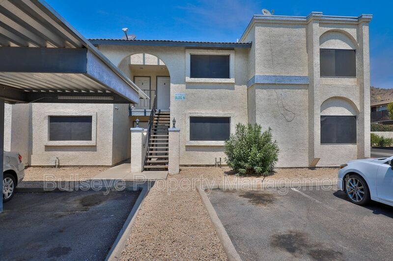 1540 W Mercer Ln in Phoenix, AZ - Building Photo