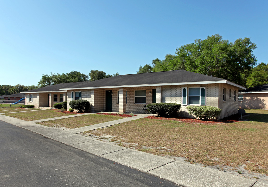 Montclair Village in Leesburg, FL - Building Photo