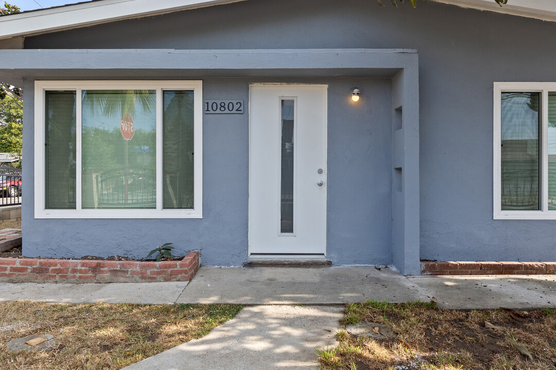 10802 Doty Ave, Unit 10802 in Inglewood, CA - Building Photo