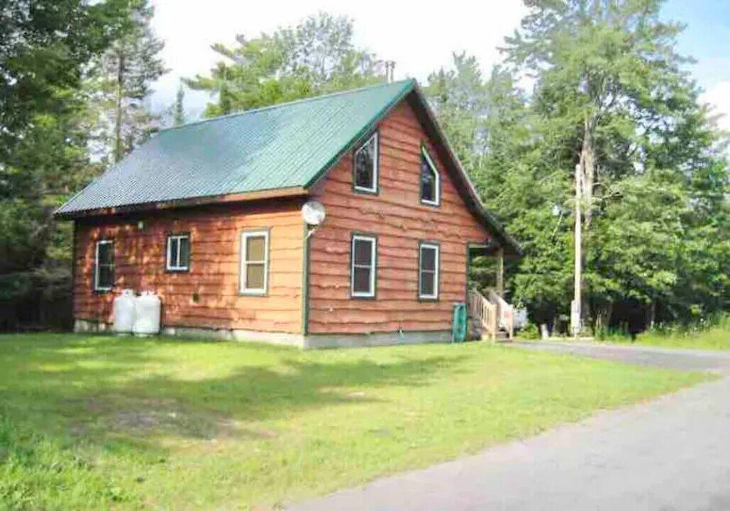 139 Jess Dr in Redfield, NY - Building Photo