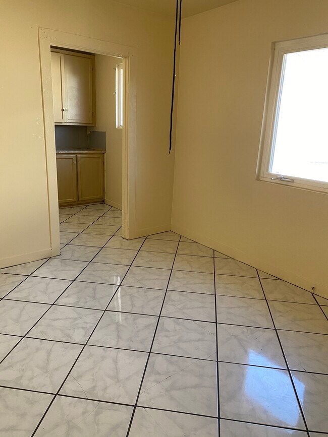 4249 Michigan Ave Rentals in Los Angeles, CA