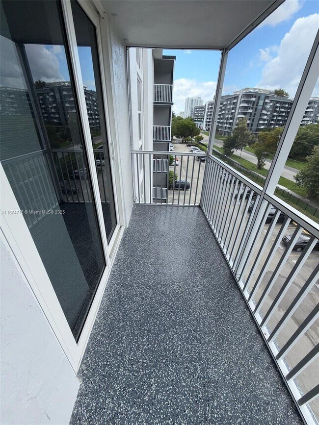 property at 16950 W Dixie Hwy