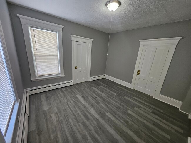 275 Lake Ave, Unit 1F