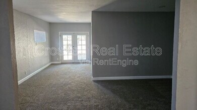 929 Jensen Cir in Pittsburg, CA - Building Photo - Building Photo