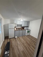 2980 NW 79th St in Miami, FL - Building Photo - Building Photo