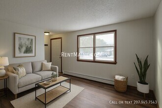 2 Hartley St in Lewiston, ME - Building Photo - Building Photo