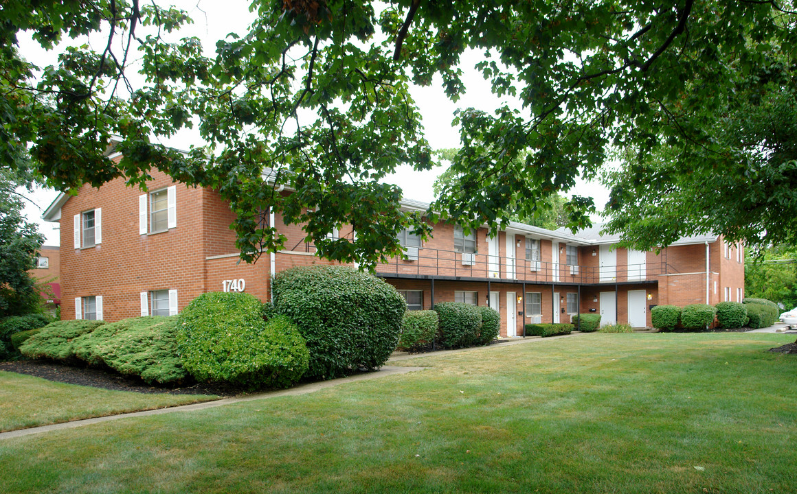 1740 North Star Ave in Columbus, OH - Foto de edificio