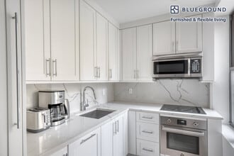 915 West End Ave in New York, NY - Building Photo - Building Photo